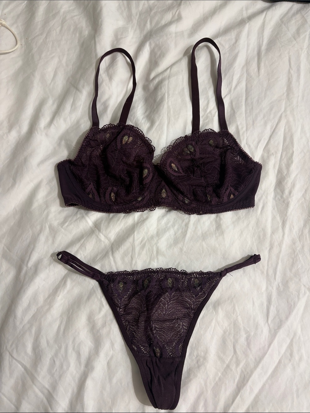 Lace Underwire Bra & Thong Set - Deep Plum